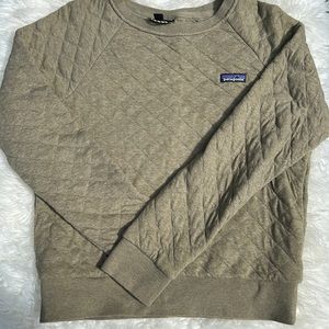 Patagonia! Women’s Cotton Quilt Crew size S